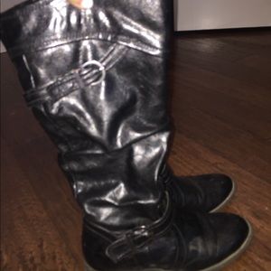 Black Boots